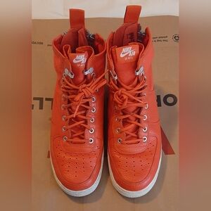 Nike SF Air Force 1 Mid